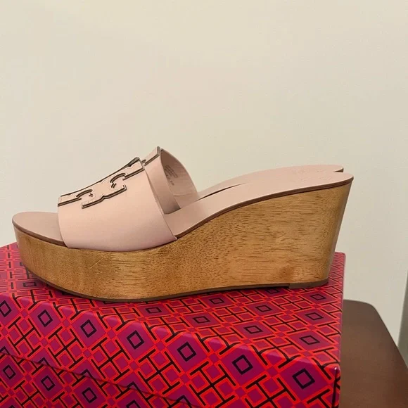 Tory Burch Wedge Sandals - Light Pink - Picture 3 of 6